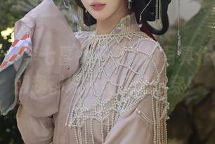 秀人网 - 李七喜女王范儿的写真作品，看得我都忍不住想这么穿！