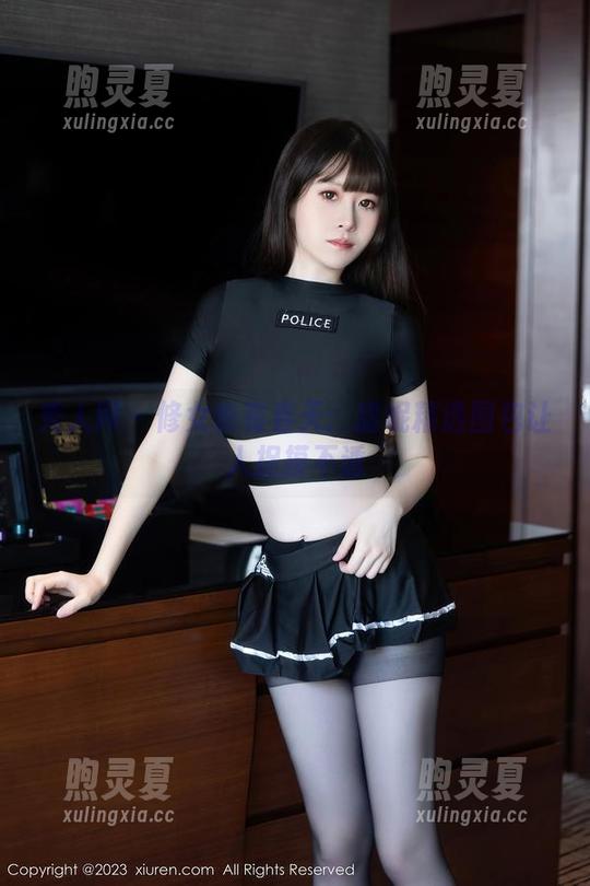 秀人网-甜妮 秀人网 - 修女也有春天:甜妮精选图包让人捉摸不透