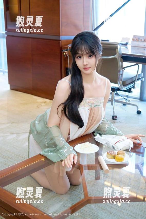 秀人网-金允珍呐 秀人网 - 浴缸不止是泡澡,金允珍呐的高清图册教你如何玩转!