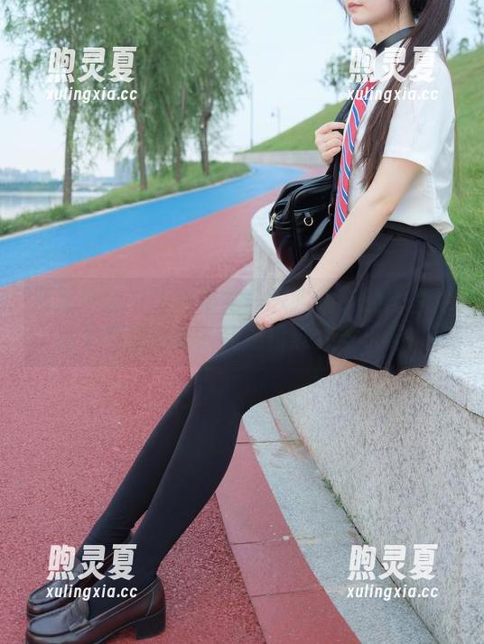 紧急企划-一只喵喵梓 紧急企划 - 为啥不把一只喵喵梓的比基尼图下载到网盘?真是错过太多乐趣!