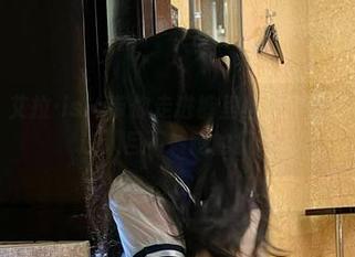 微密圈 - 艾拉·isla带你走进裤里丝美图的奇妙世界：让人目不转睛的探险