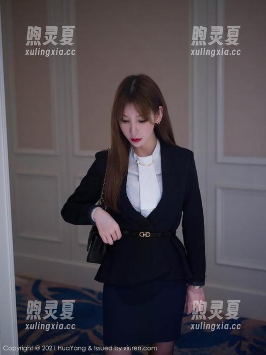 花漾show-心妍小公主 花漾show - 心妍小公主的隐秘天台:来一波高清套图,暧昧又迷人。