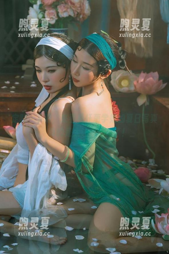 轩萧学姐 定制一下吧,来看看轩萧学姐的夏日写真,真的是太让人心动了!