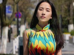 微密圈 - 紧急更新！辣妈女神的网袜，见过这么会穿袜子的妈妈吗？