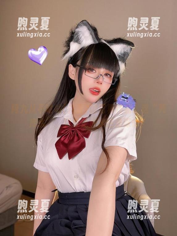 阿九从不咕咕(九言)的写真作品：这“死库水”，到底是深水还是深情？