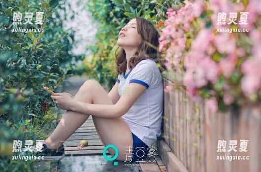 青豆客-汪佩妮Penny 青豆客 - 打破海边常规,汪佩妮Penny原图更新,谁说海风不能带点调皮?