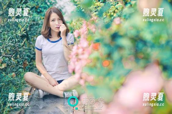 青豆客-琪琪qlql 青豆客 - 这不是魔法,这只是琪琪qlql的眼镜,无圣光写真带来的迷人幻觉!
