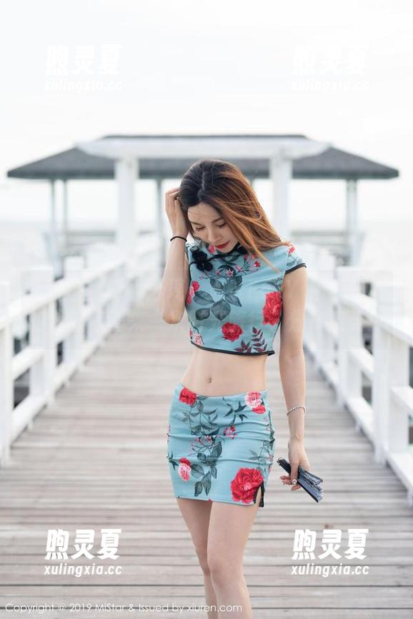 魅妍社-FoxYini孟狐狸 魅妍社 - 青春再现:透过FoxYini孟狐狸的校服套图来一次时光旅行,分享感受!