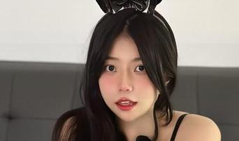 微密圈 - 鱼神鱼的美脚图集，分享给你们，外加小技巧：怎么让凉鞋不夹脚！