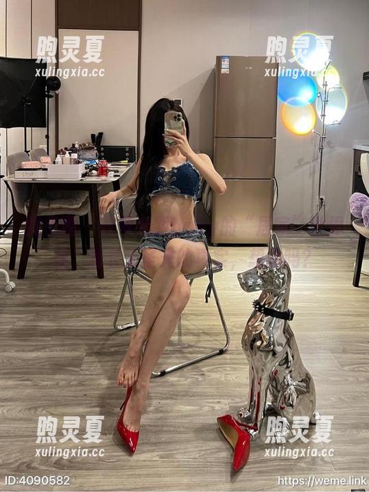黎允熙baby 微密圈 - 在黎允熙baby的“居家”世界里,透着无圣光的真实,想看吗?