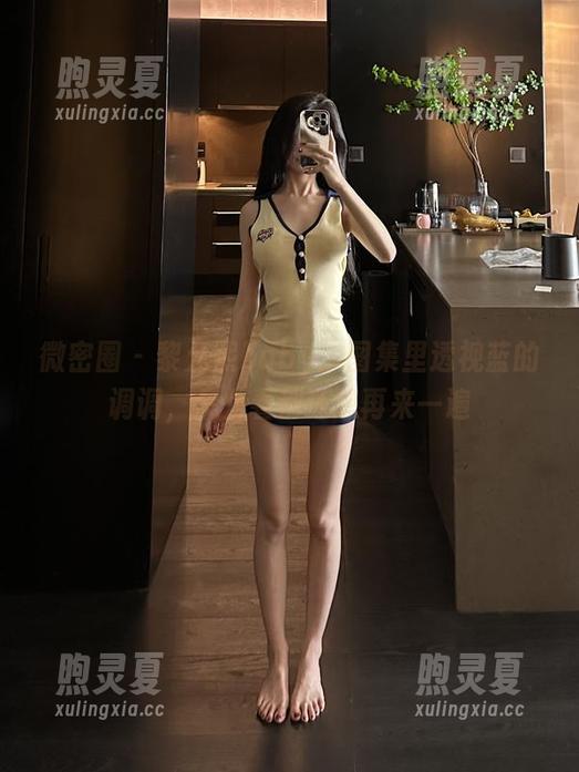 黎允熙baby 微密圈 - 黎允熙baby:图集里透视蓝的调调,怎么看都还想再来一遍